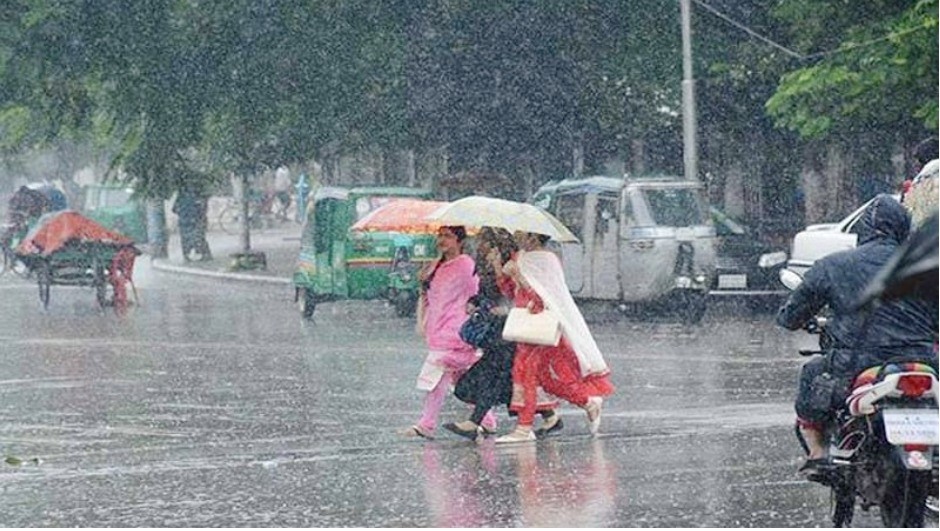 বৃষ্টি থাকবে আরো কয়েকদিন, কমবে তাপমাত্রা বললেন-আবহাওয়া অধিদপ্তর